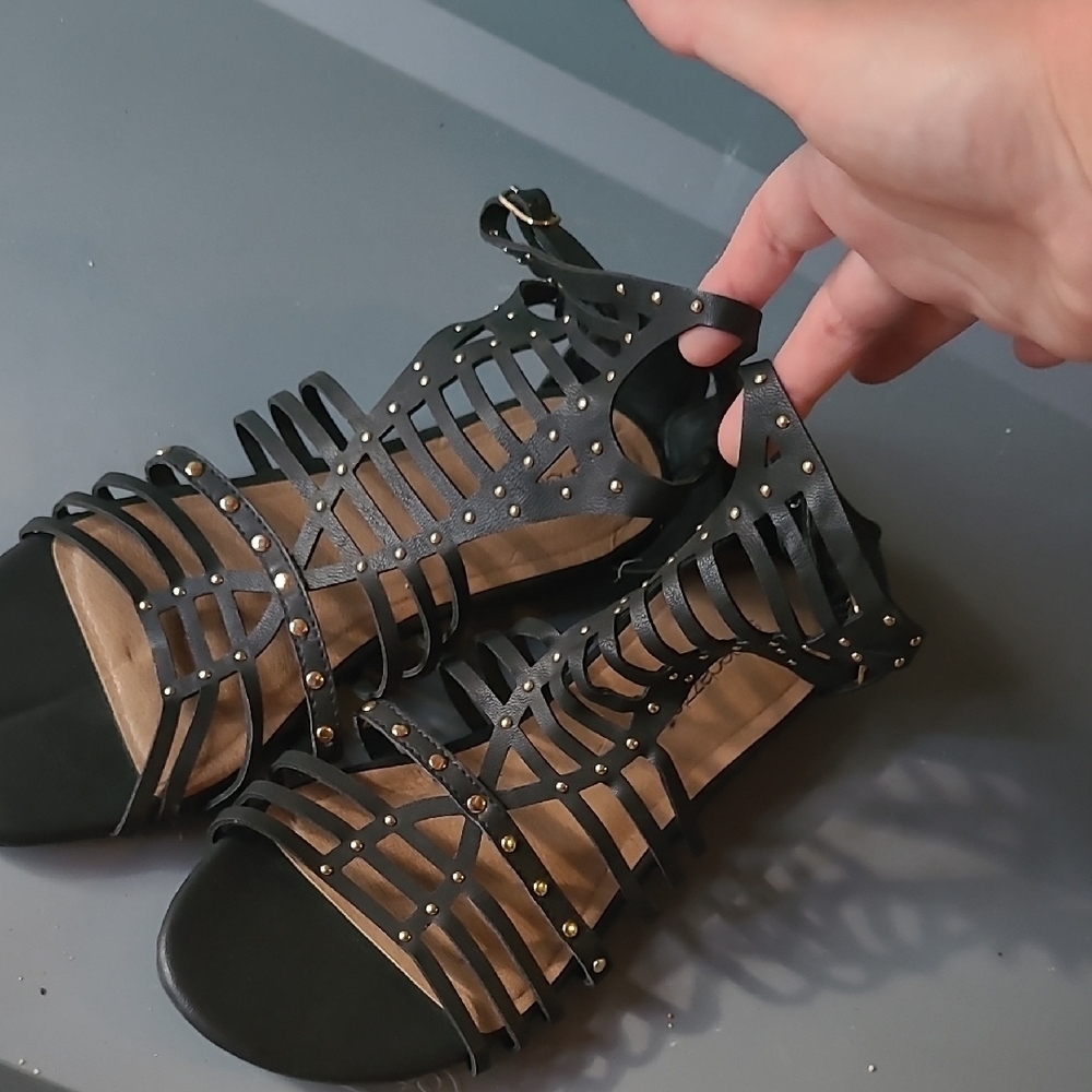 Shoe Dazzle Black and Gold Strappy Sandals - Picture 1 of 3